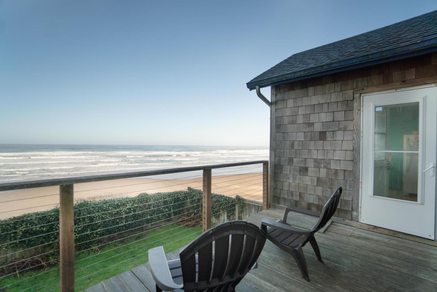 On The Beach Newport Exterior foto